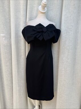 1980’s Topaz Black Off The Shoulder cocktail Dress front bow